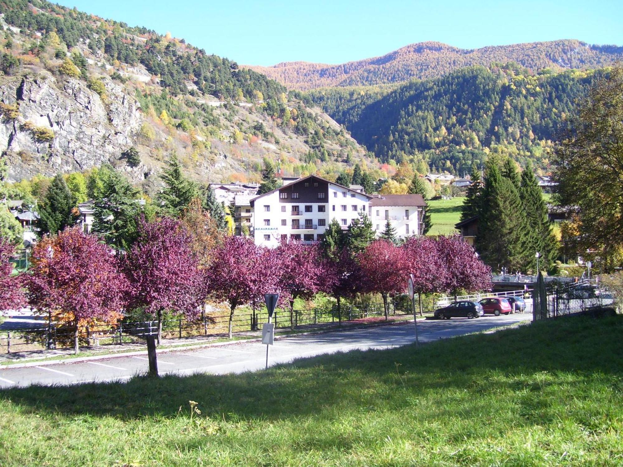 Residence Beau Sejour Antey-Saint-André Buitenkant foto