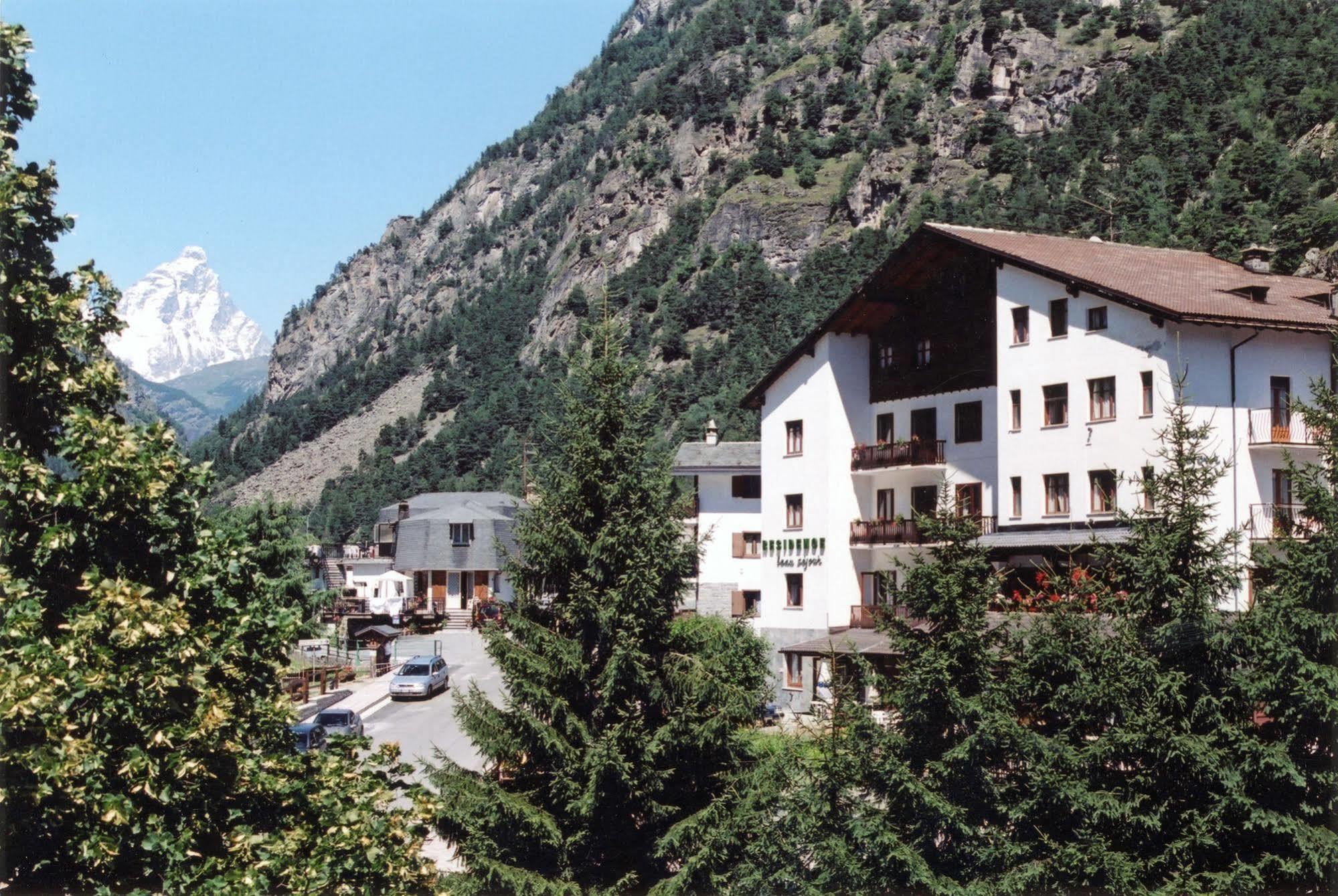 Residence Beau Sejour Antey-Saint-André Buitenkant foto